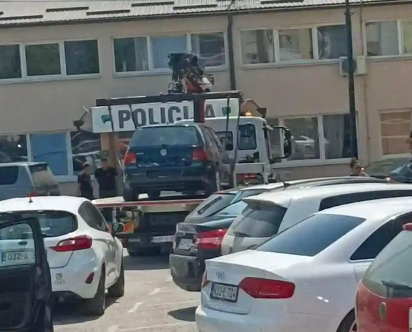 policija oduzela auto main